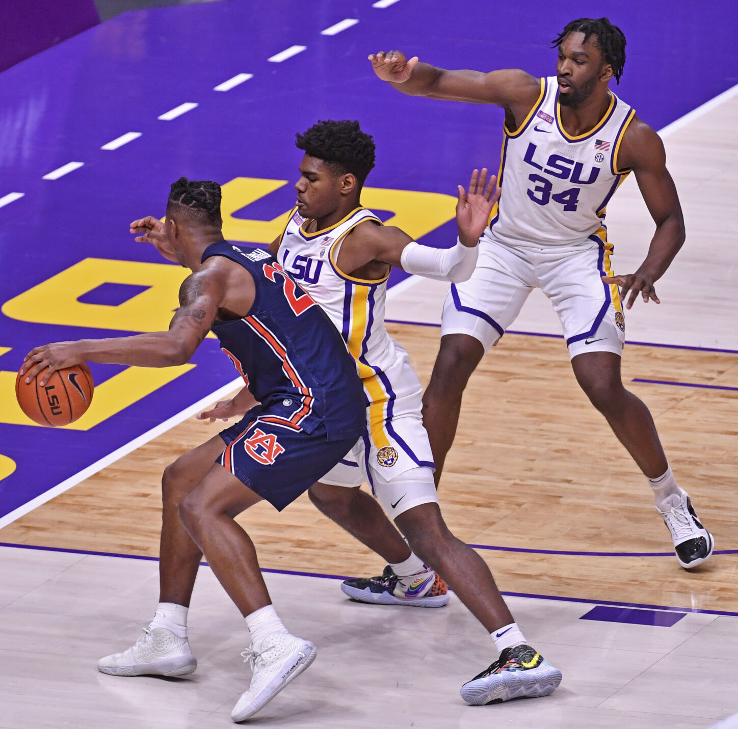 BR.lsuauburnbasketball.022121 HS 980.JPG